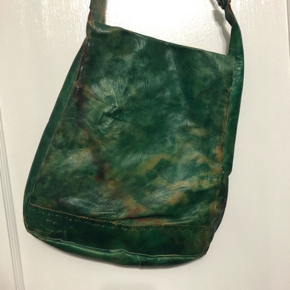 Hand dyed Green Leather Purse - Picture 8 of 11